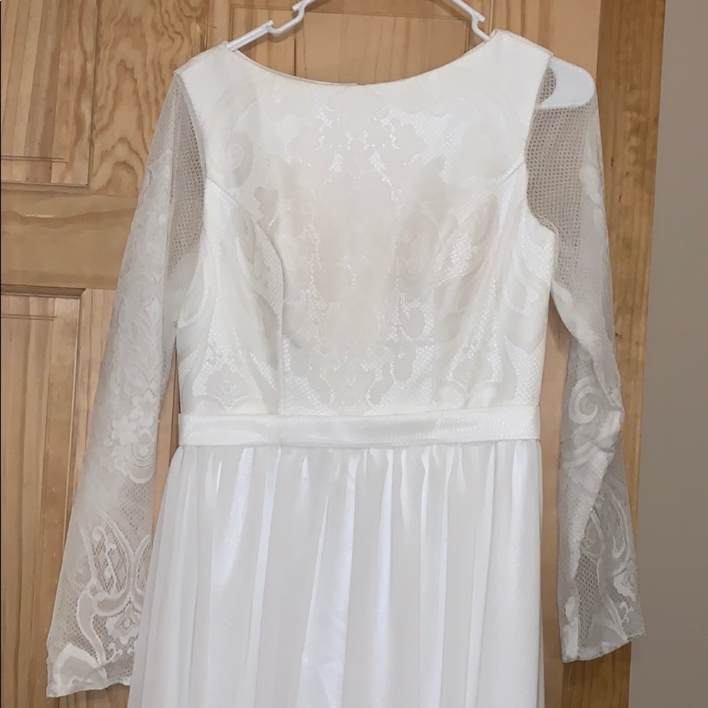 Wedding dress